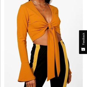 Boohoo Tie Front crop top